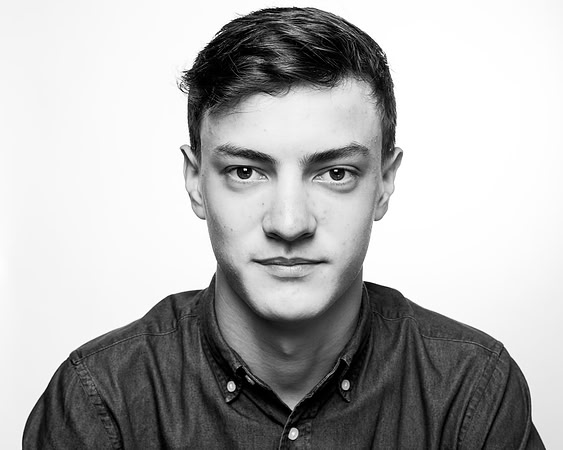 B+W POWERS JOE-0128
