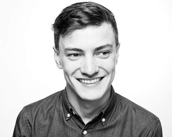 B+W POWERS JOE-0188
