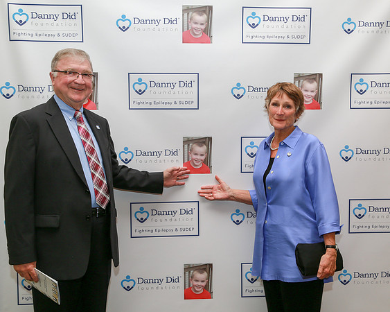 DANNY DID-9880-3