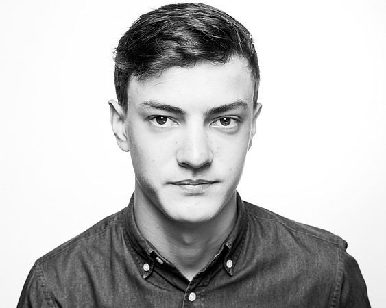 B+W POWERS JOE-0165