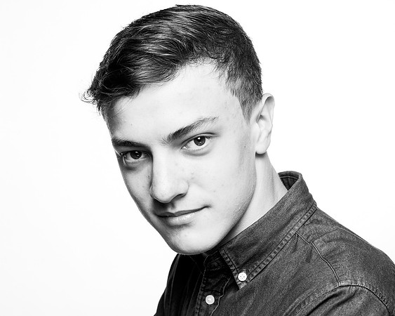 B+W POWERS JOE-0215-2
