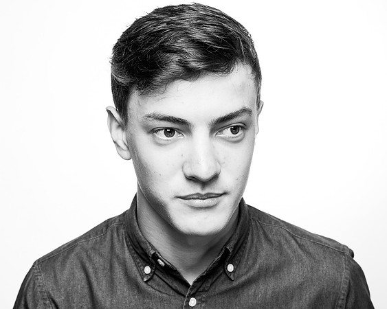 B+W POWERS JOE-0166