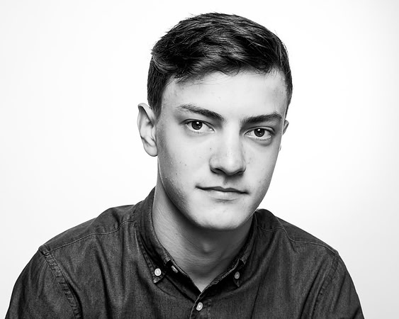 B+W POWERS JOE-0126