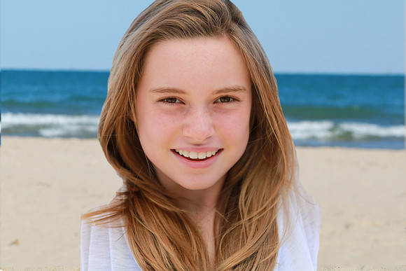 MAURA- (1)