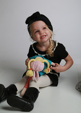 MOLLY-9788-2