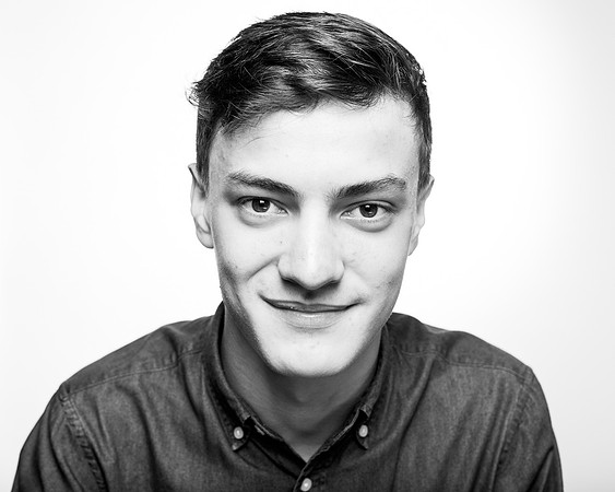 B+W POWERS JOE-0225